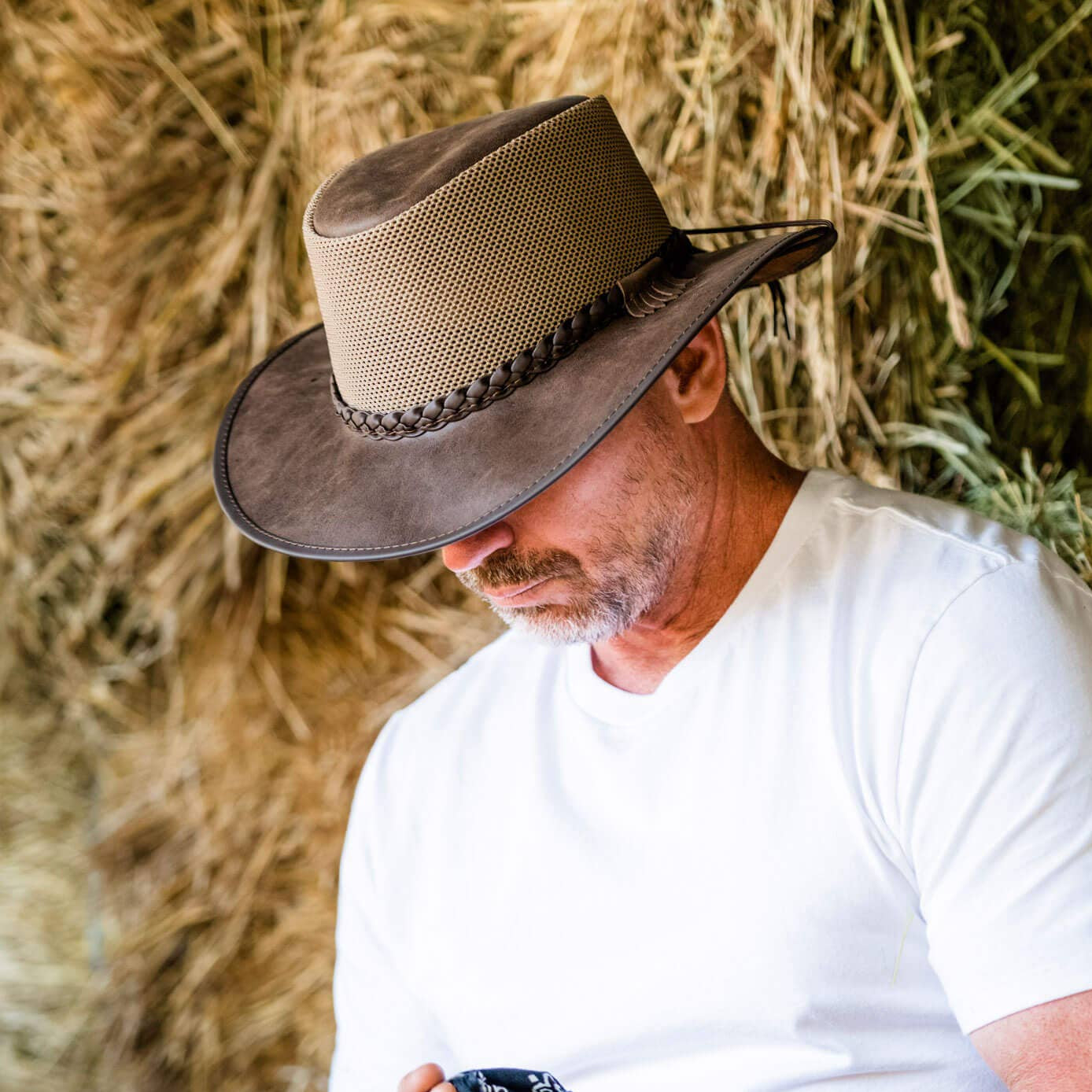 ISLEFIELD Crusher Breeze Outback Hat with wide brim and breathable fabric, perfect for outdoor sun protection.