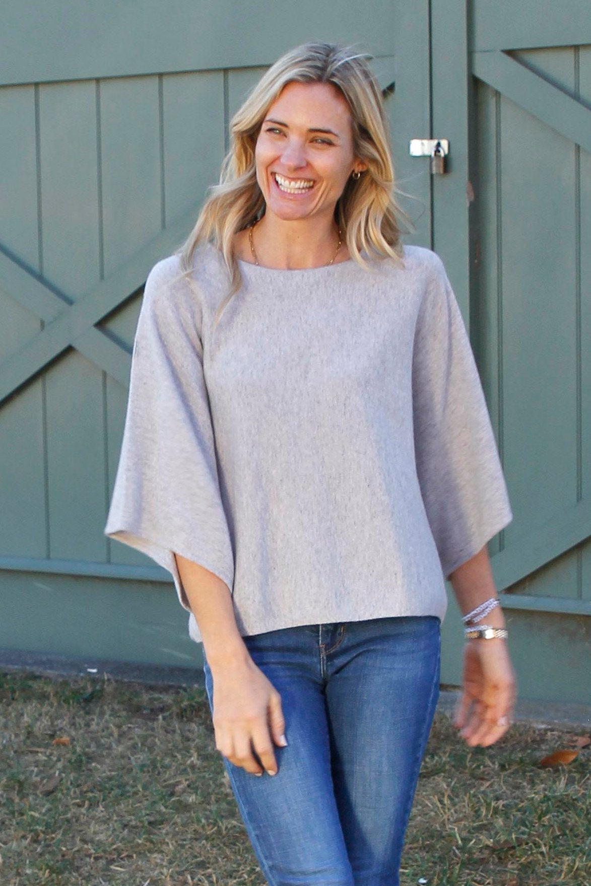 ISLEFIELD Belle’s pullover sweater with a cozy, knitted design, featuring a classic fit and soft fabric for comfortable wear.