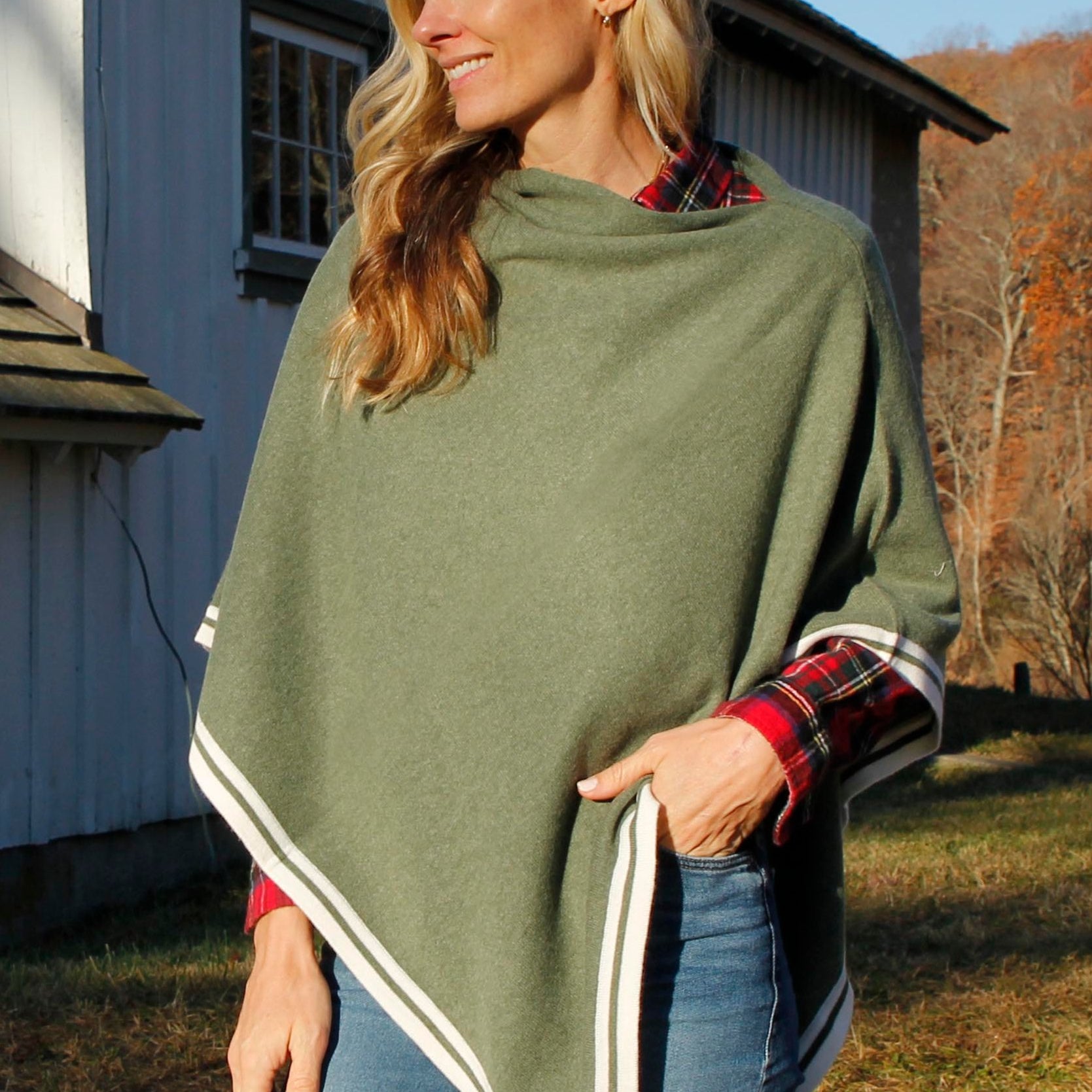 Villa Cashmere Poncho