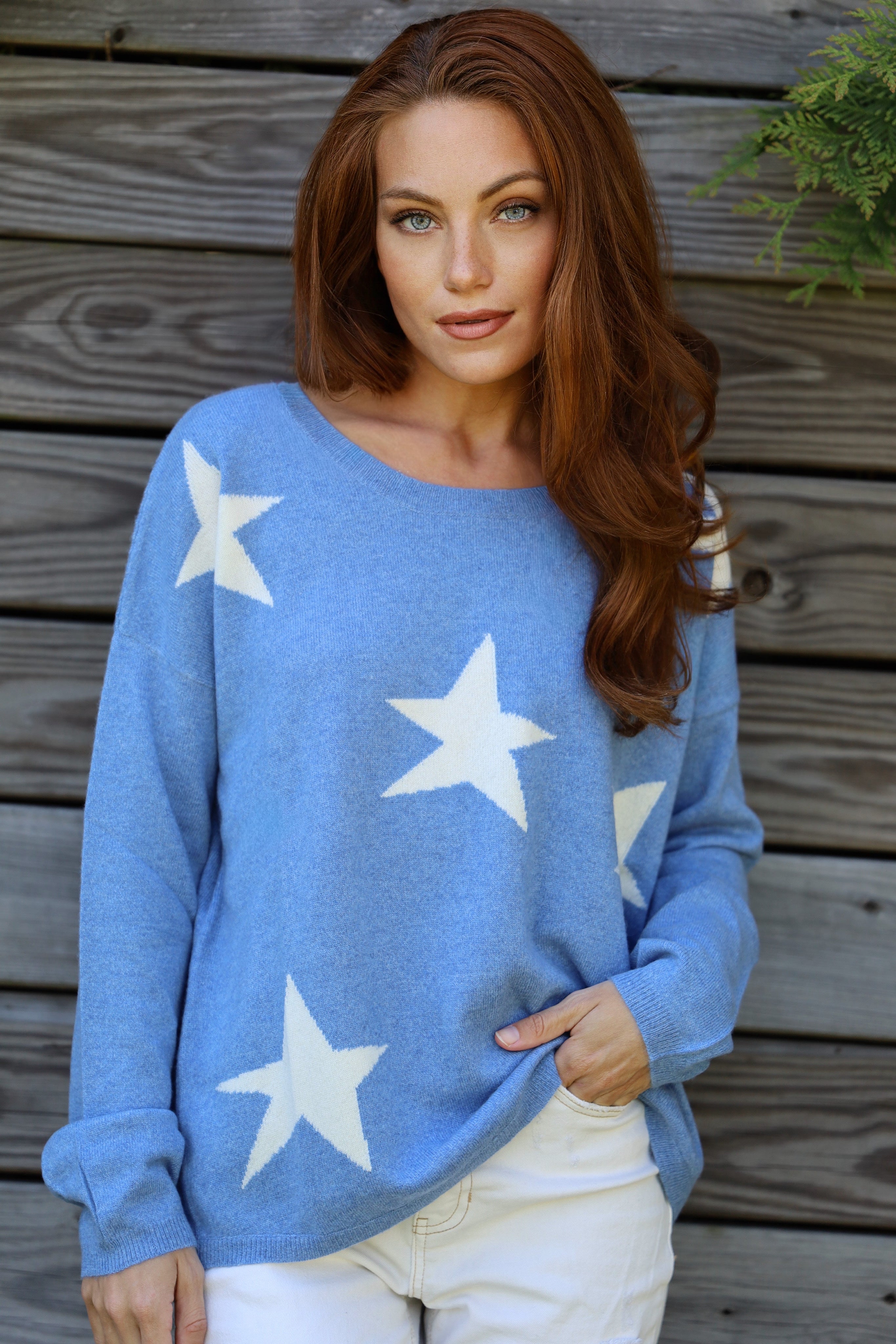 ISLEFIELD Star Crewneck sweater in Denim/Sand, star intarsia pattern, soft cashmere knit, crew neck design.