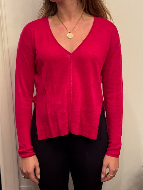 ISLEFIELD Easy Linen V Neck pullover in vibrant fuchsia, showcasing lightweight linen fabric and relaxed fit.
